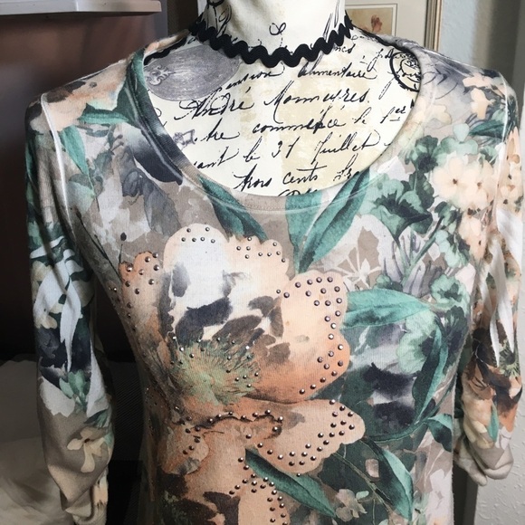 Style&Co sheer ruffle hem sparkly floral print top - Picture 3 of 7